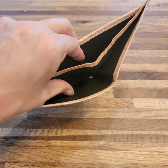 Hand Tooled Leather Bifold Wallet “Mexico” Personalized “Ralph” - Picture 6 of 10